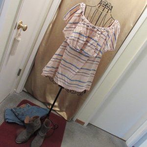 Peachy Top with Pom-Poms